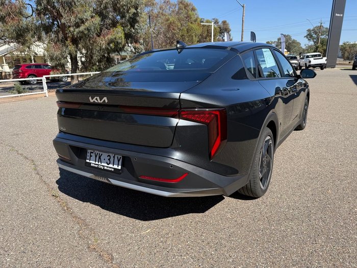 2025 Kia K4 Sport