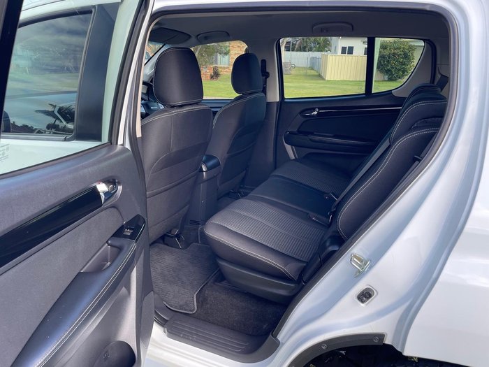 2020 Isuzu MU-X LS-M