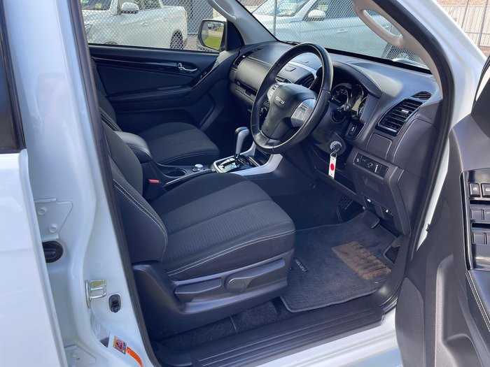 2020 Isuzu MU-X LS-M