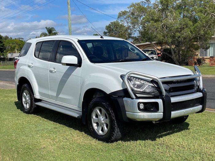 2020 Isuzu MU-X LS-M