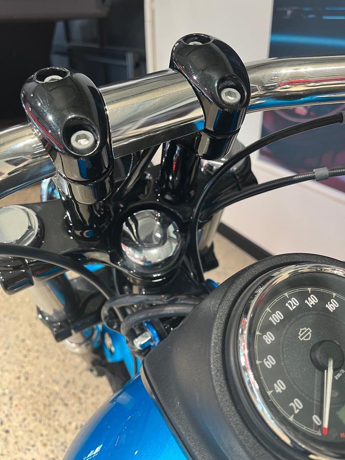 2014 Harley-Davidson Dyna Street Bob Special (FXDBB) Dyna Blue