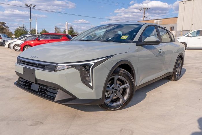 2024 Kia K4 S