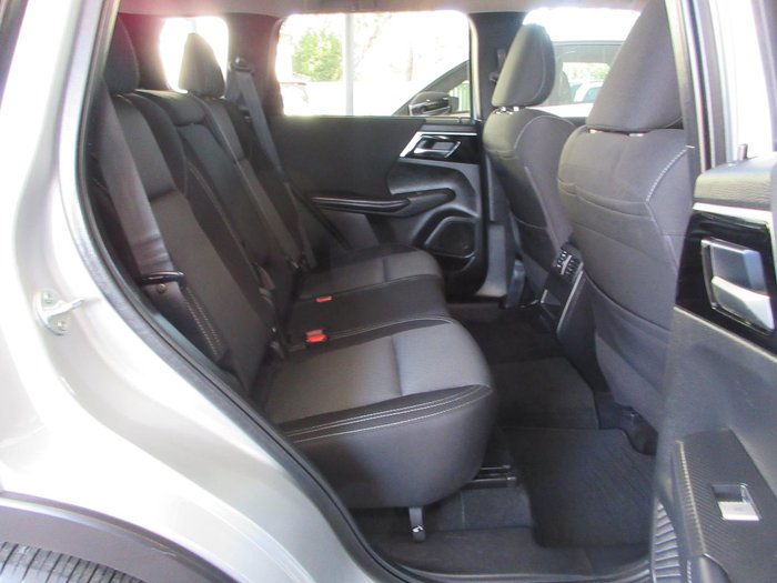 2023 Mitsubishi Outlander LS