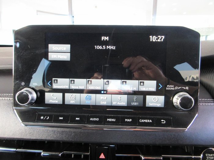 2023 Mitsubishi Outlander LS