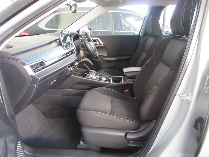 2023 Mitsubishi Outlander LS