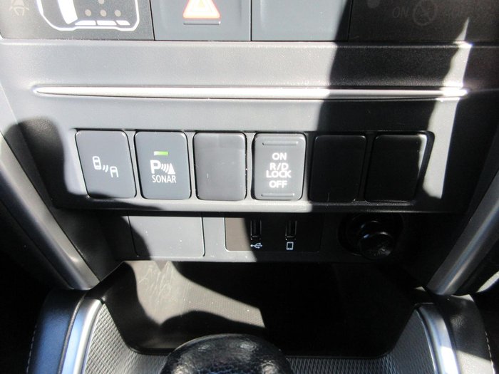 2021 Mitsubishi Triton GLS