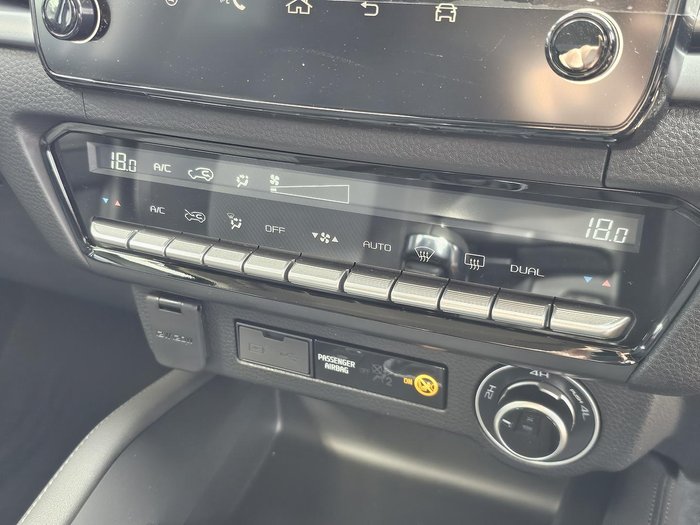 2024 Mazda BT-50 XTR