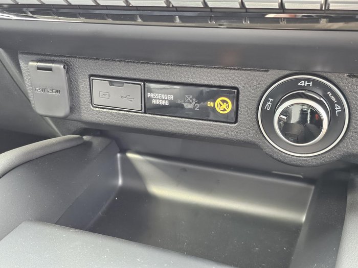 2025 Mazda BT-50 XTR