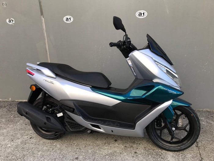2025 CFMOTO 150SC 