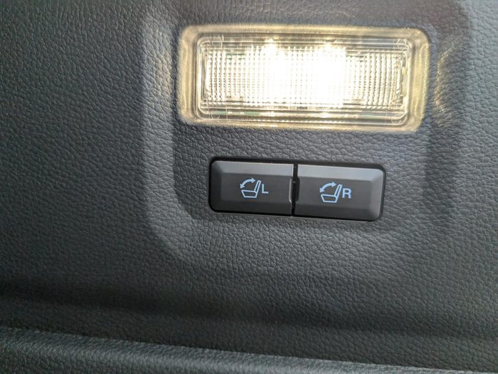 2023 Ford Everest Platinum