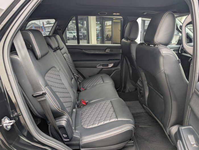 2023 Ford Everest Platinum