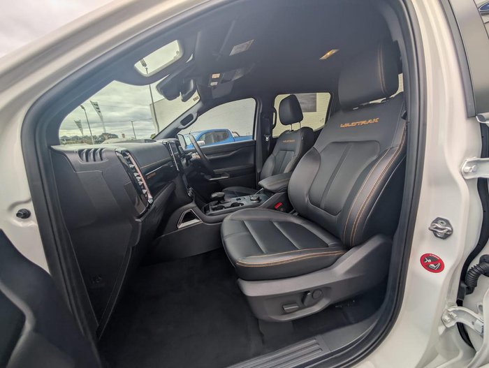 2023 Ford Everest Platinum