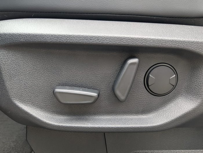 2023 Ford Everest Platinum