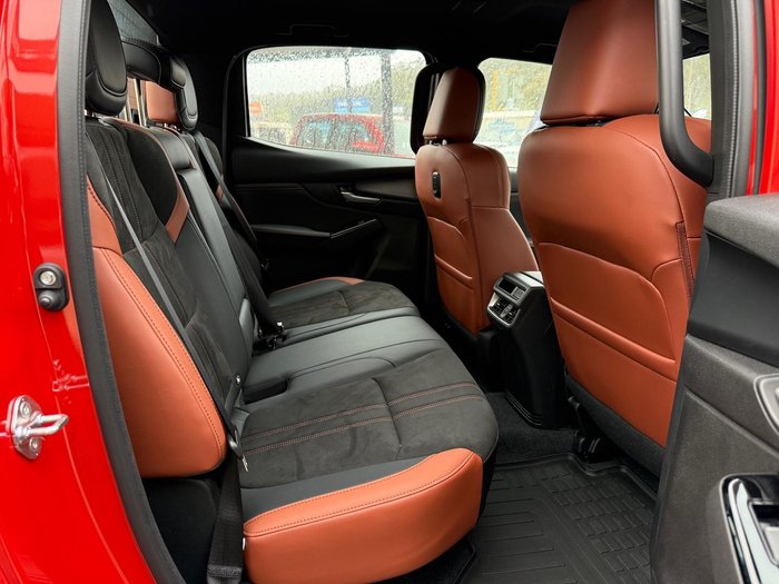 2025 Mazda BT-50 SP