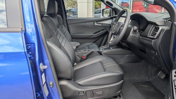 2025 Mazda BT-50 GT