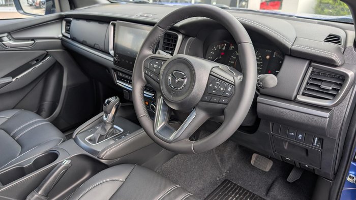 2025 Mazda BT-50 GT