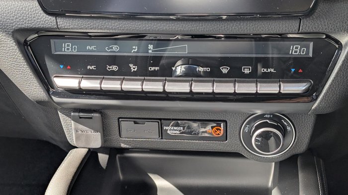 2025 Mazda BT-50 GT