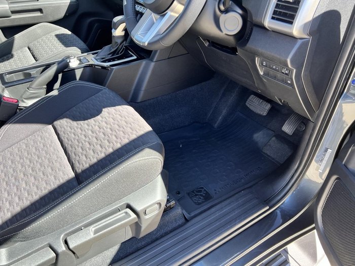 2024 Mitsubishi Triton GLS