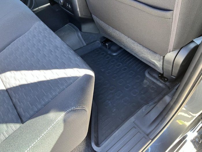 2024 Mitsubishi Triton GLS