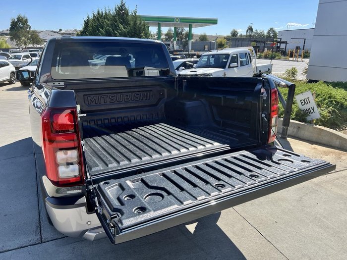 2024 Mitsubishi Triton GLS