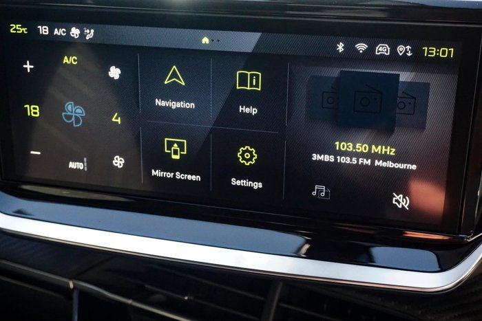 2025 Peugeot 2008 GT Hybrid