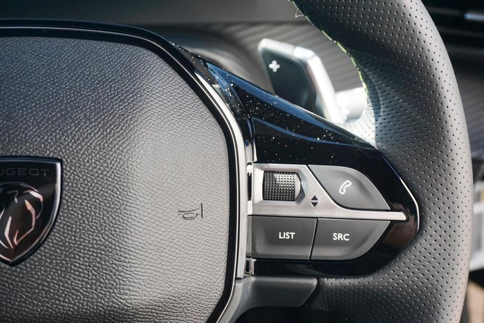 2025 Peugeot 2008 GT Hybrid