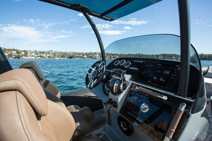 2017 TechnoHull SeaDNA 999G5