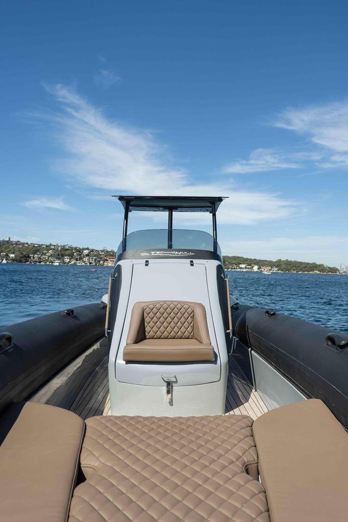 2017 TechnoHull SeaDNA 999G5