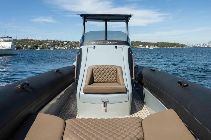 2017 TechnoHull SeaDNA 999G5