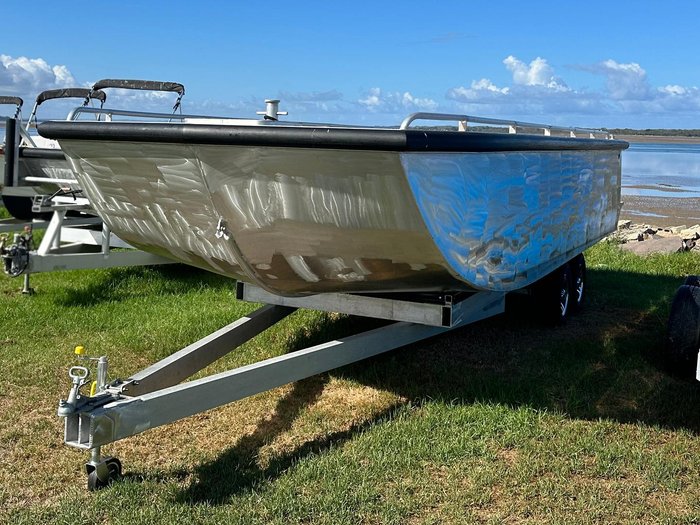 2025 COMMERCIAL Workboat