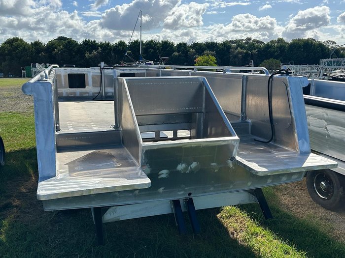 2025 COMMERCIAL Workboat