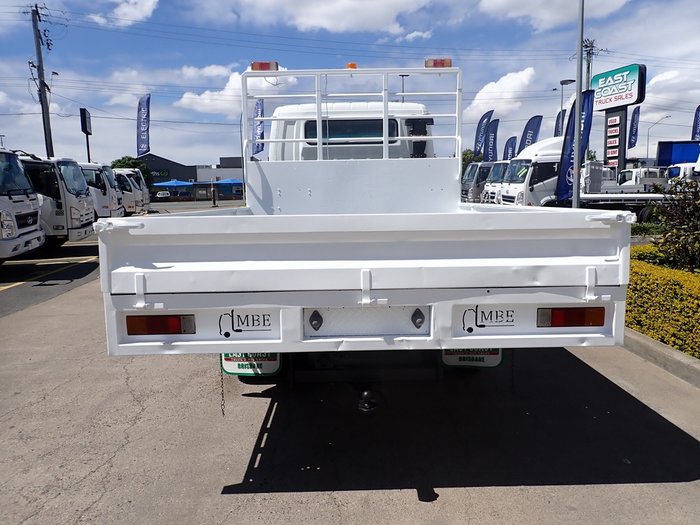 2013 MITSUBISHI CANTER FG WHITE