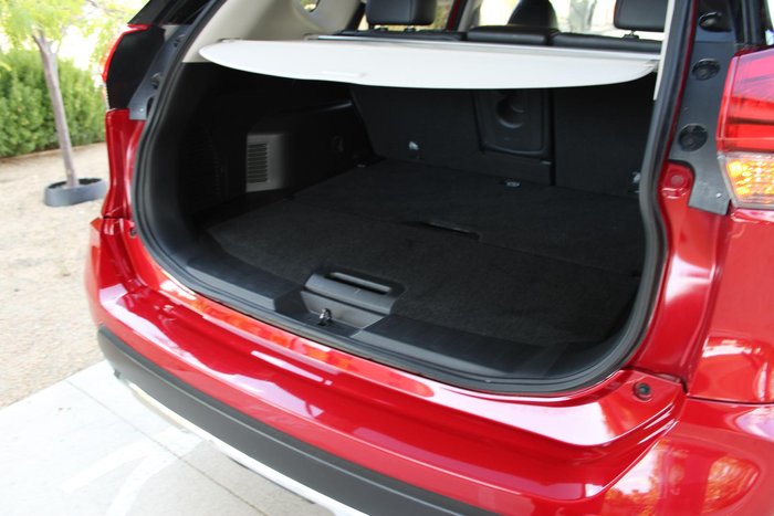 2019 Nissan X-TRAIL ST-L T32 Series II Ruby Red