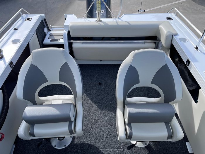 2025 QUINTREX 540 Cruiseabout Pro