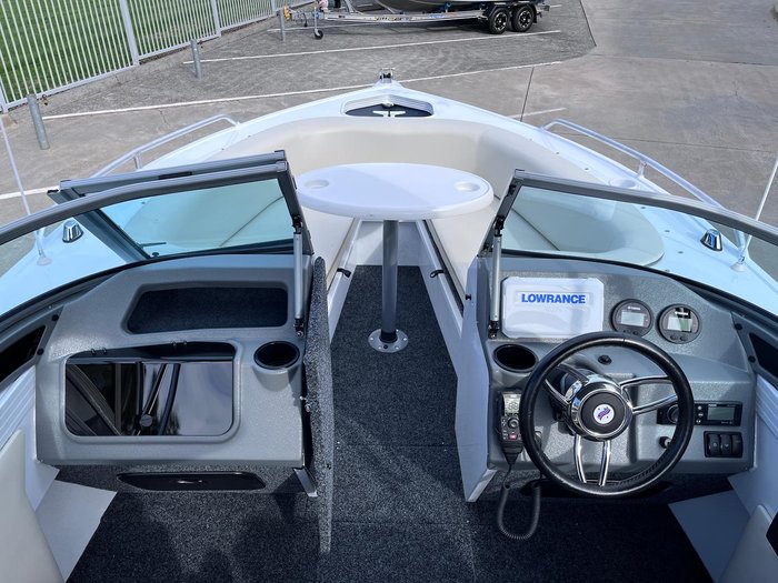 2025 QUINTREX 540 Cruiseabout Pro