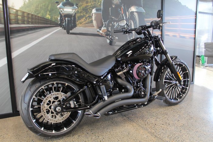 2025 Harley-davidson FXBR BREAKOUT (117) VIVID BLACK