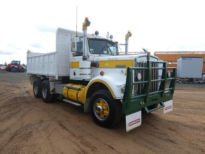 1980 Kenworth W924