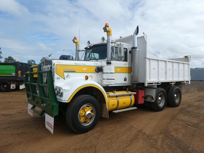 1980 Kenworth W924