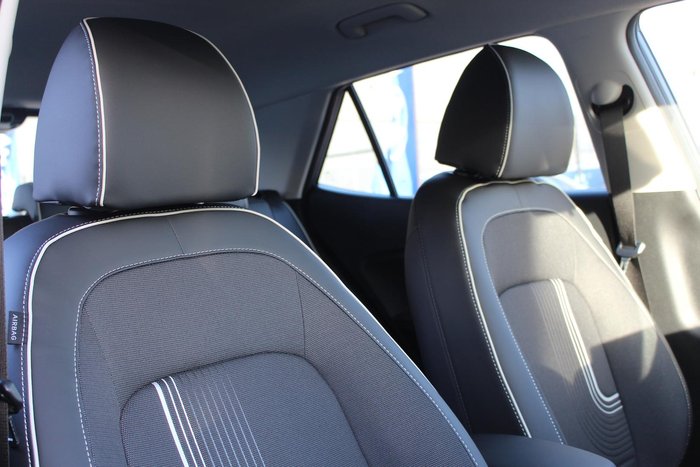 2025 Hyundai Venue Active