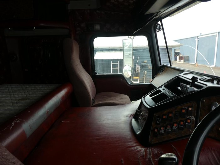 1998 Kenworth K100g