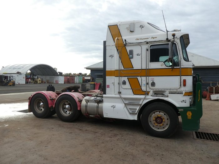 1998 Kenworth K100g