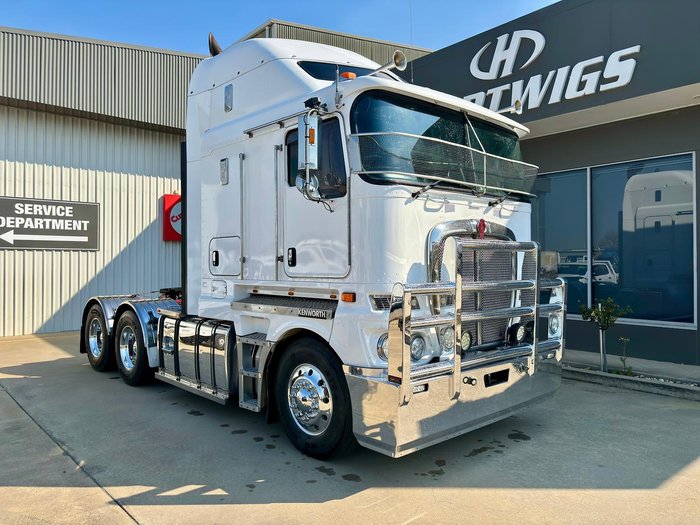 2014 Kenworth K200 Big Cab (Repowered With X15 Engine + Warranty) In Stock Now! White