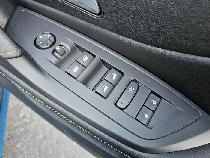 2025 Peugeot 308 GT Hybrid