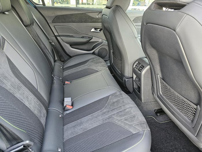 2025 Peugeot 308 GT Hybrid