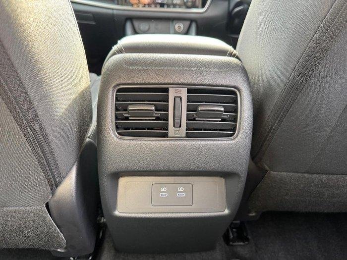 2025 Nissan QASHQAI ST-L