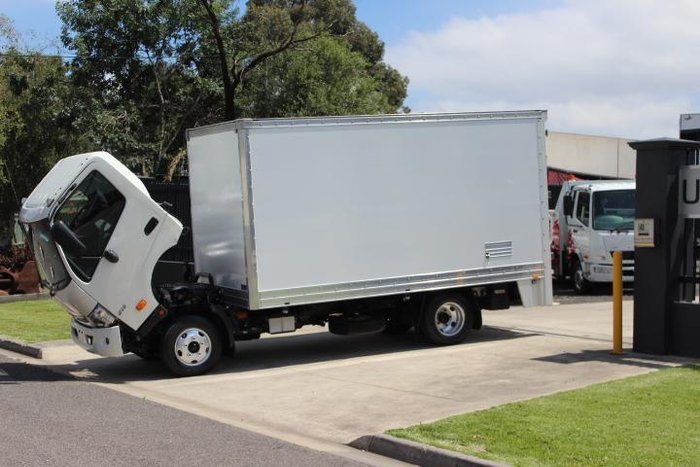 2023 Hino 616 - 300 Series 616 AUTOMATIC WHITE