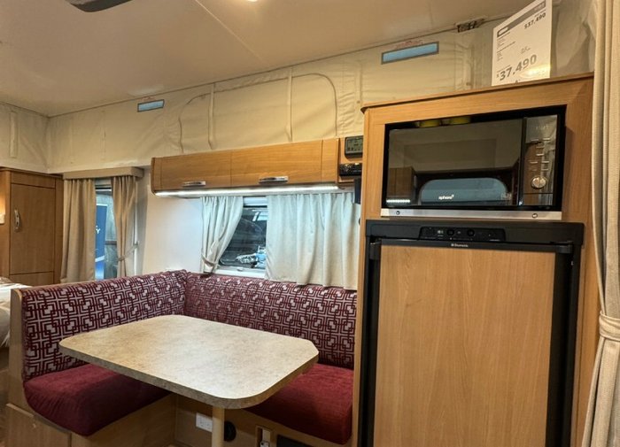 2014 JAYCO JOURNEY 17.55-8