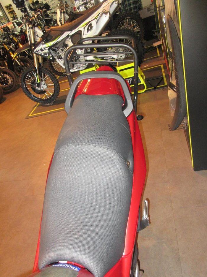 2006 Triumph Sprint ST 1050 Sprint Red