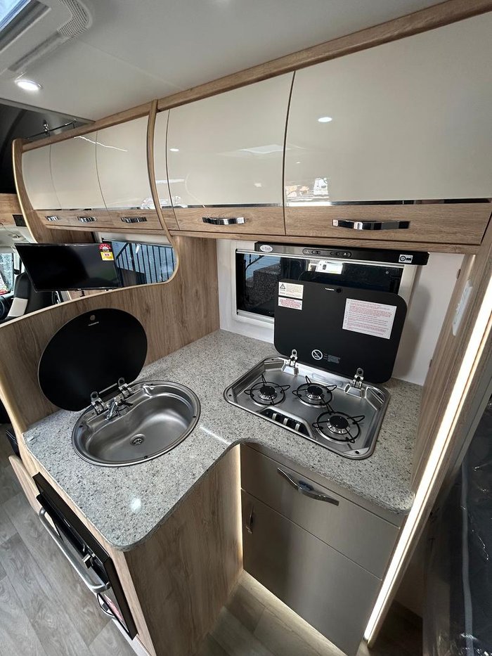 2026 Avan Ovation M7