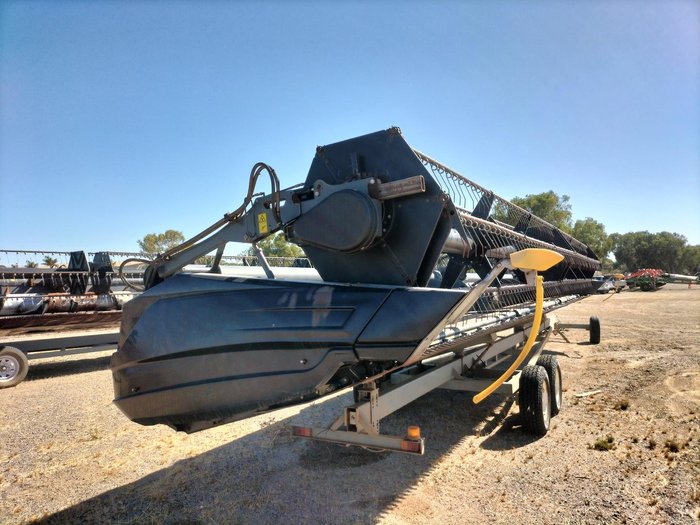 2018 Massey Ferguson Powerflow 1220 Harvester Front & Trailer